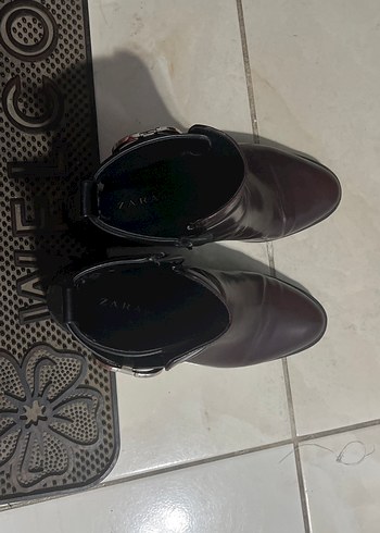 Bordo Deri Tokalı Kadın Bot