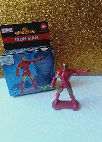 Walt Disney World Marvel Lisanslı 6cm Iron Man Figürü