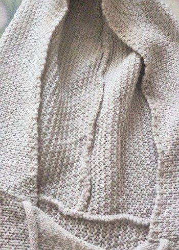 Kapüşonlu Beyaz Örgü Kız Panço - Görsel 5