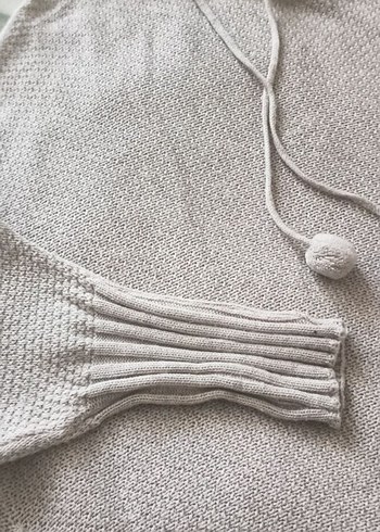 Kapüşonlu Beyaz Örgü Kız Panço - Görsel 2