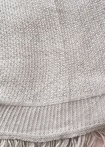 Kapüşonlu Beyaz Örgü Kız Panço - Görsel 4