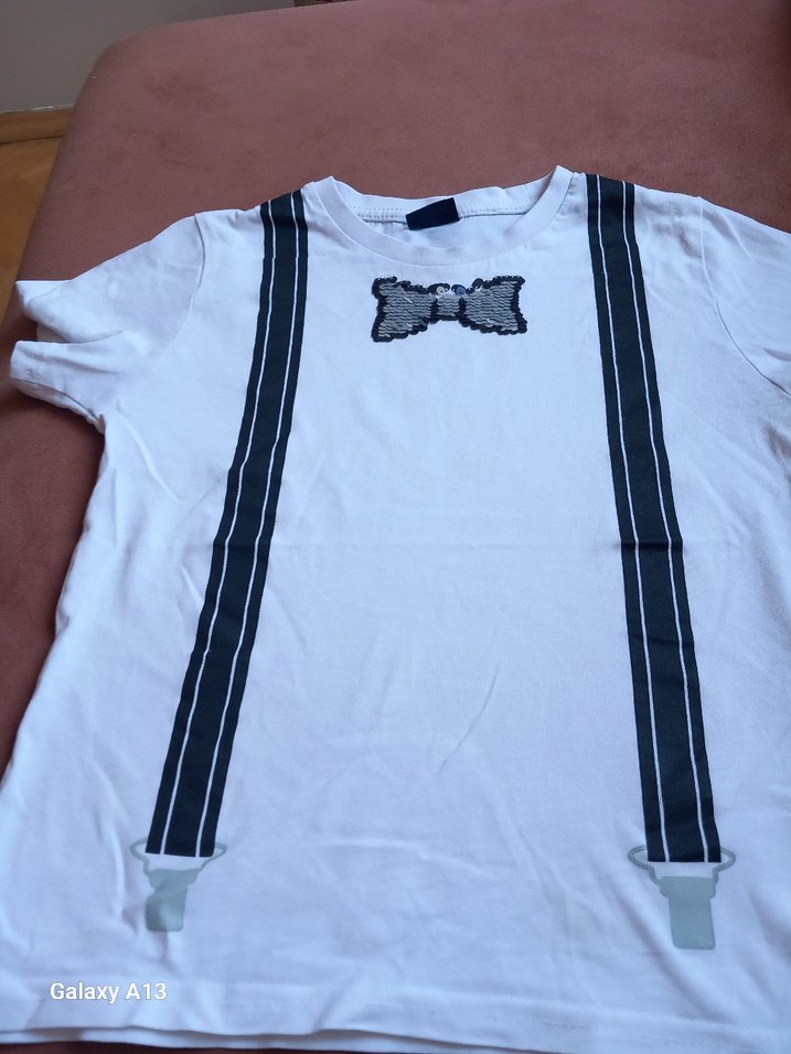 Çocuk Beyaz Baskılı Kemerli Tişört - Görsel 3