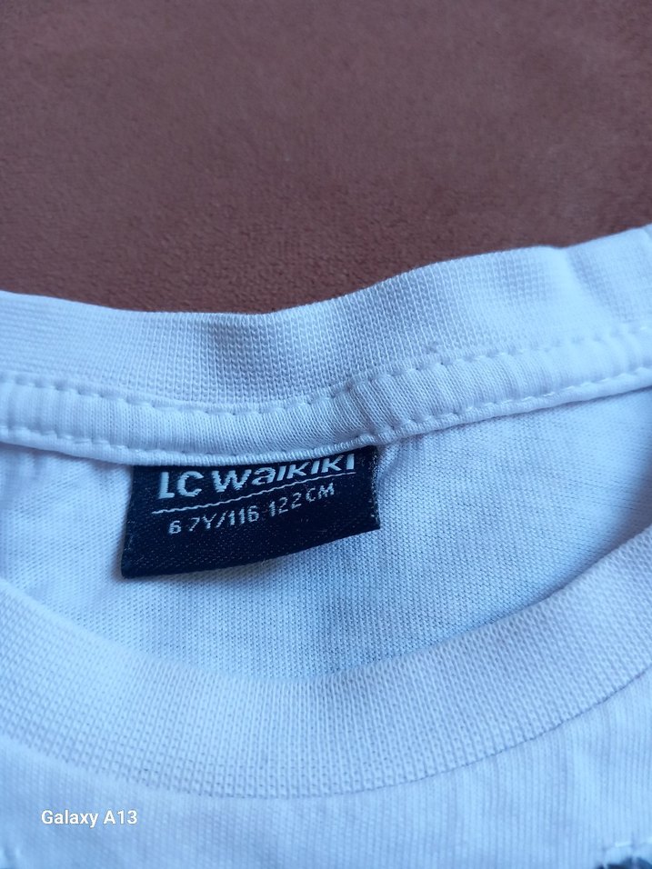 Çocuk Beyaz Baskılı Kemerli Tişört - Görsel 2