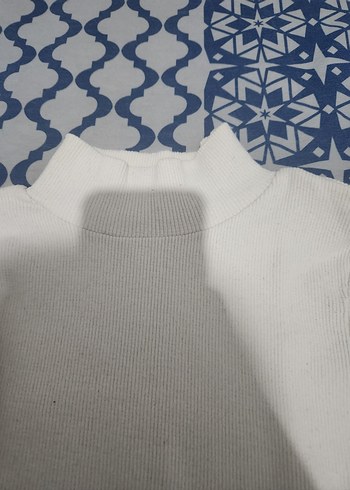 Kırık Beyaz Uzun Kollu Boğazlı Kadın Kazak - Görsel 3