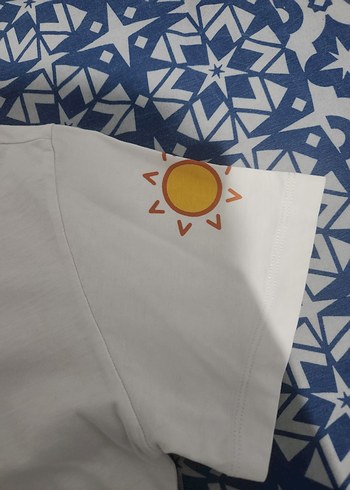 Beyaz Baskılı Kadın Tişört - Görsel 3