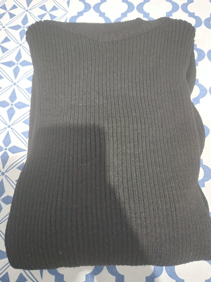 Siyah Kadın Boğazlı Triko Kazak - Görsel 2