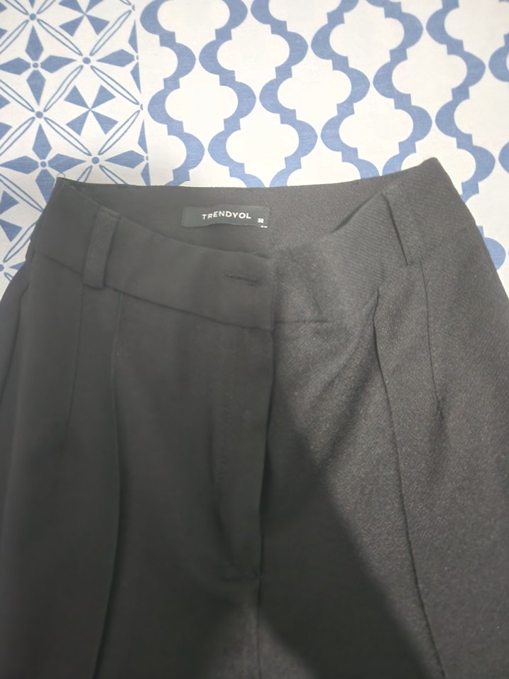 Kadın Siyah Kumaş Pantolon - Görsel 2