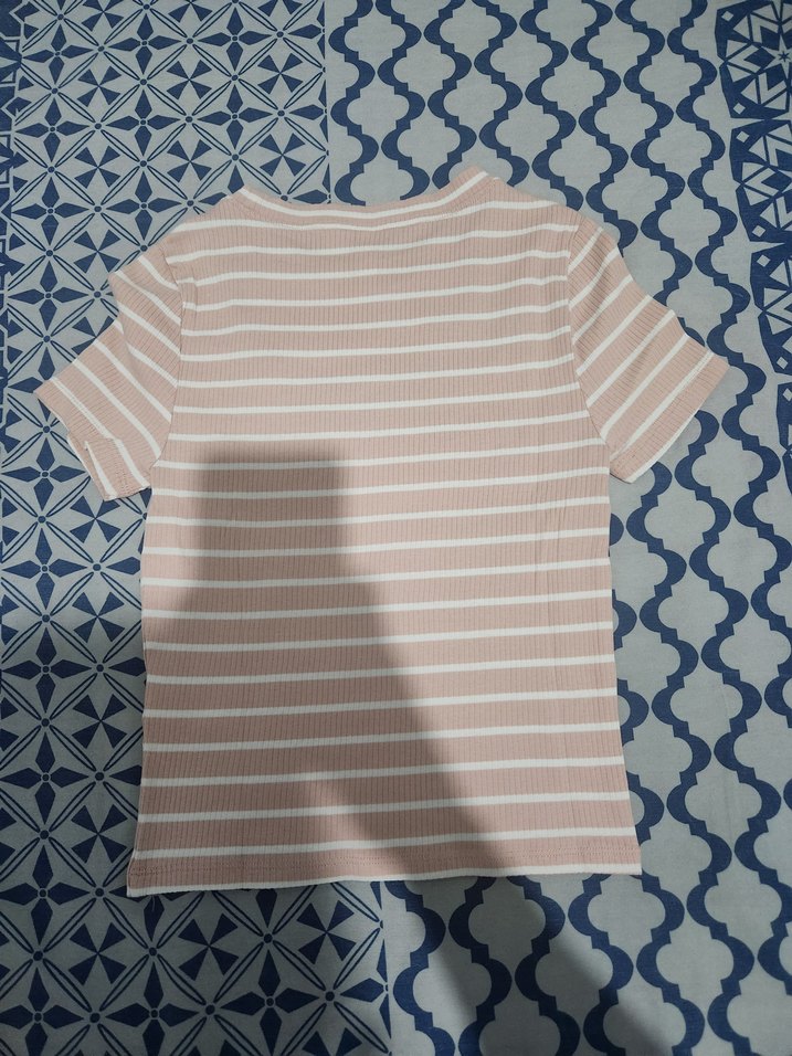 Pembe Çizgili Kısa Kollu Kadın Tişört - Görsel 3