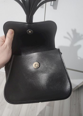 Siyah Deri Püsküllü Kadın Çanta - Görsel 2