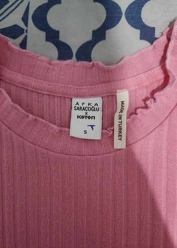 Pembe Kısa Kollu Fitilli Kadın Tişört - Görsel 2