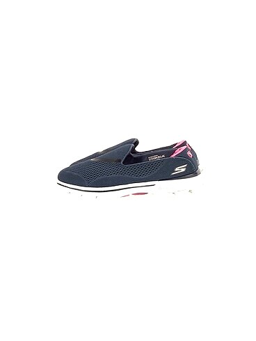 Skechers Spor Ayakkabı %70 İndirimli.