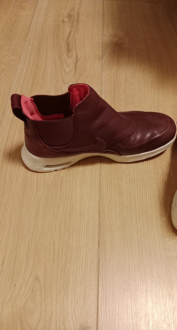 mürdüm rengi kadın Nike botu - Görsel 3