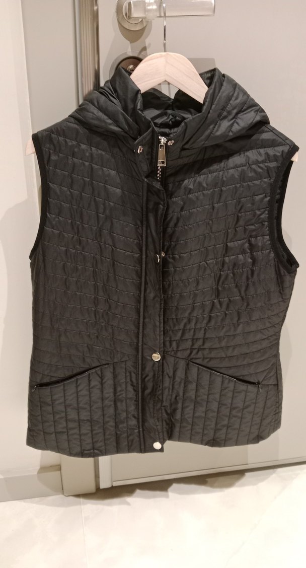 Düğmeli Siyah Kadın Yelek - Görsel 4