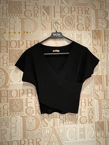 Kruvaze yaka crop