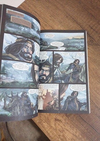 Beden George R. R. Martin - Taht Oyunları Grafik Roman (Sıfır)