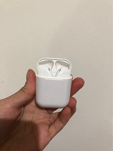 AirPods