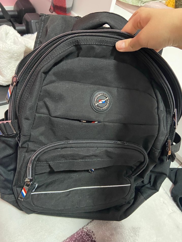 Siyah Fermuarlı Kadın Sırt Çantası - Görsel 2