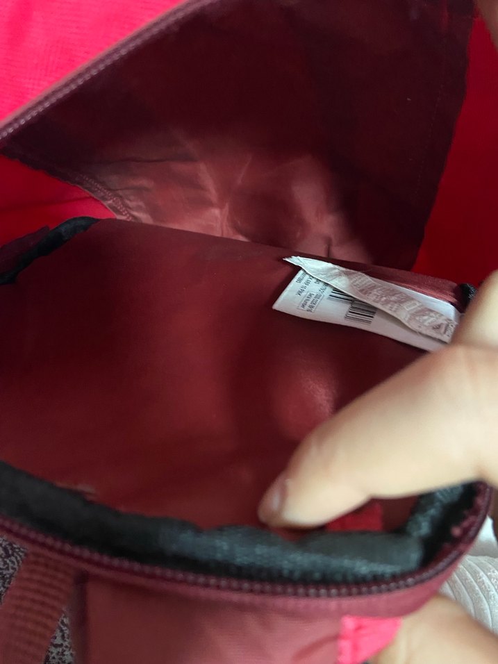 Kırmızı Fermuarlı Kadın Sırt Çantası - Görsel 3