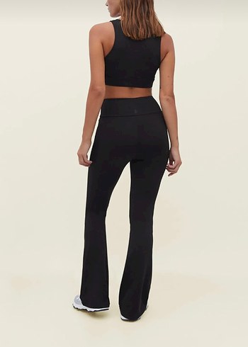 Bershka siyah ispanyol paça tayt - Görsel 3