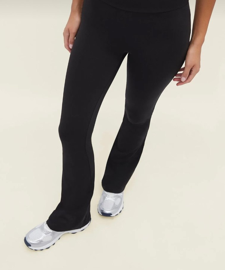 Bershka siyah ispanyol paça tayt - Görsel 4