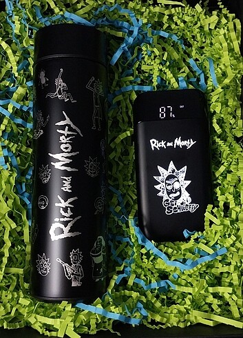 Rick And Morty Termos ve Powerbank Hediye Seti Sıfır Ürün.