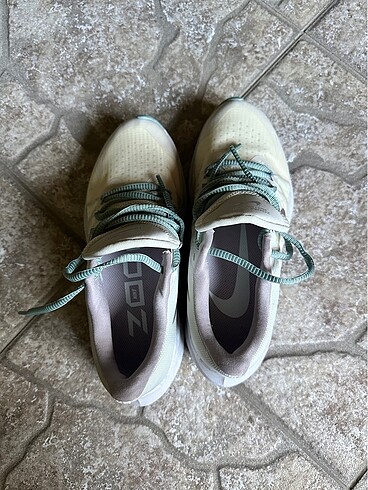 38 Beden Nike Spor Ayakkabı