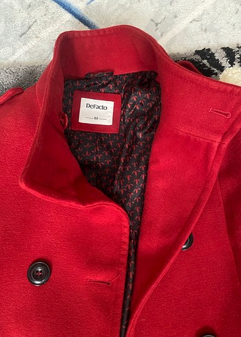 Kırmızı çift düğmeli kaban - Görsel 2