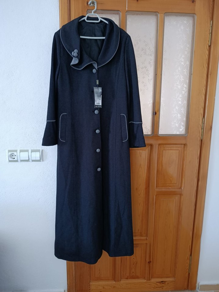 Düğmeli Siyah Uzun Kadın Kaban - Görsel 2