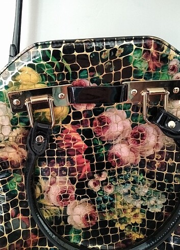 Hiç kullanılmadi Parlak kendinden desenli çiçekli canta - Görsel 4