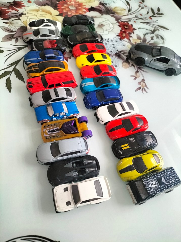 hotweels metal arabalar - Görsel 2