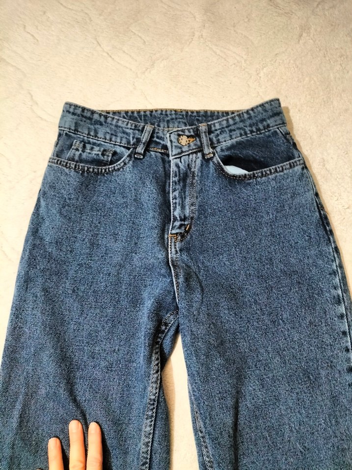 Kadın Mavi Rahat Kesim Midi Kot Pantolon - Görsel 4