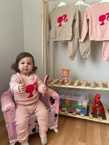 Diğer Barbiye takım
