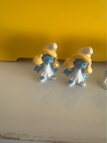  Kinder surprise şirinler