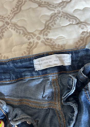 38 Beden stradivarius jean