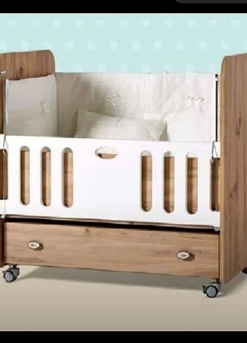 Anne yani sallanır bebek besigi