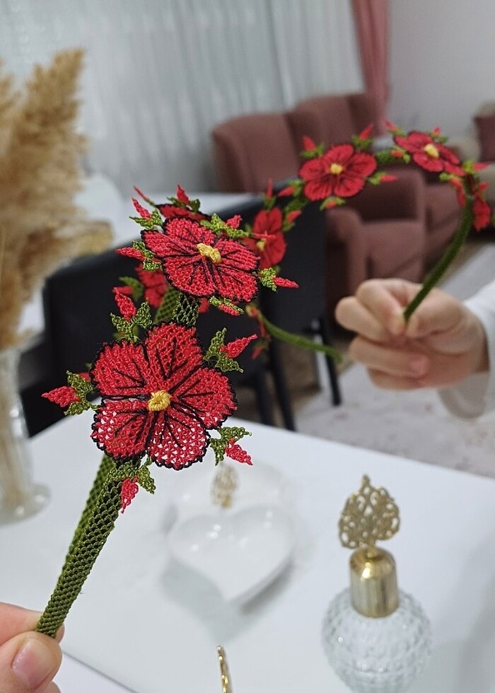 İğne oyası çiçekli saç tokası-taç - Görsel 2