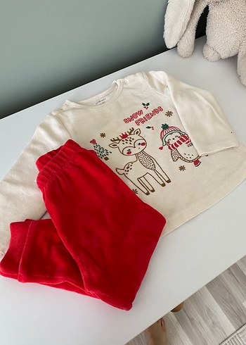 Beyaz Baskılı Örgü Bebek Kız Takımı