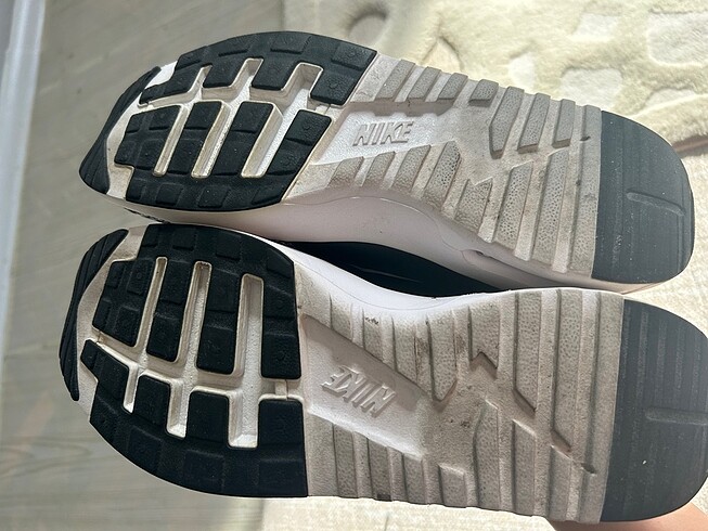 38 Beden Nike spor ayakkabı