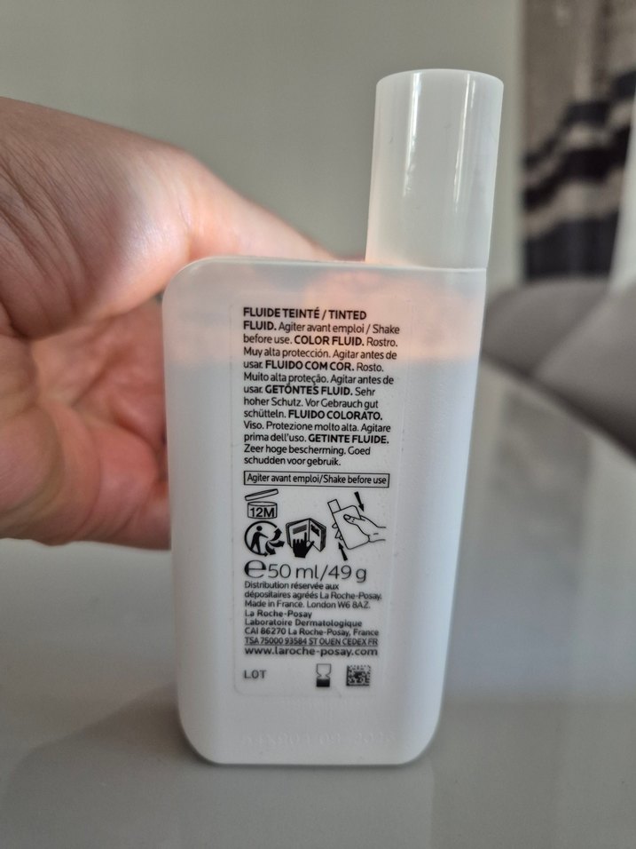 La Roche-Posay Anthelios UV Mune 400 SPF 50+ Renkli Güneş Kremi - Görsel 4