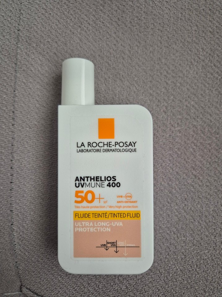 La Roche-Posay Anthelios UV Mune 400 SPF 50+ Renkli Güneş Kremi - Görsel 2