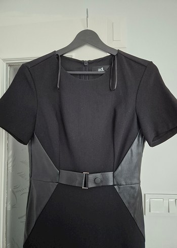 AdL Kemer Detaylı Siyah Midi Elbise - Görsel 3