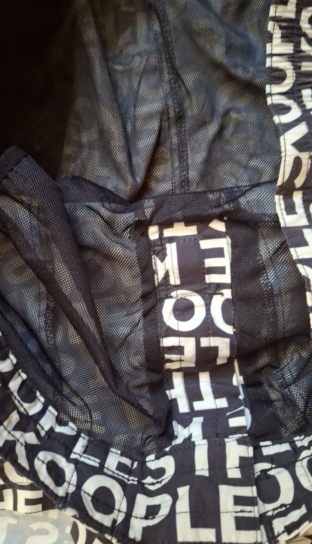 Beyaz Siyah Baskılı Mini Erkek Deniz Şortu - Görsel 5