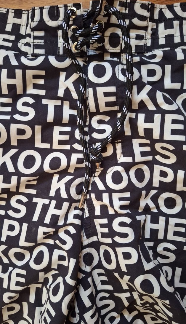 Beyaz Siyah Baskılı Mini Erkek Deniz Şortu - Görsel 2