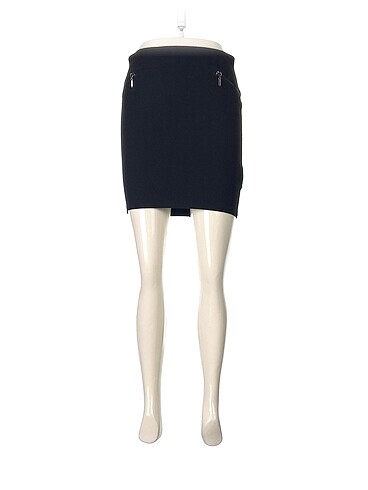 Stradivarius Mini Etek %70 İndirimli.