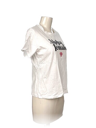 Stradivarius Stradivarius T-shirt %70 İndirimli.