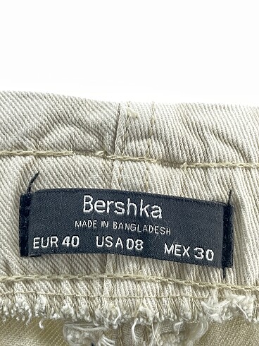 40 Beden çeşitli Renk Bershka Jean / Kot %70 İndirimli.