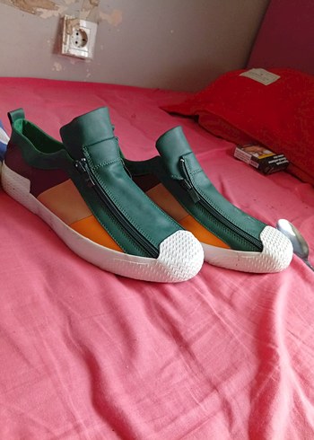 Diğer Renkli Bağcıksız Fermuarlı Erkek Sneaker