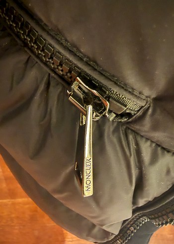 Siyah Fermuarlı Kadın Kışlık Mont - Görsel 5