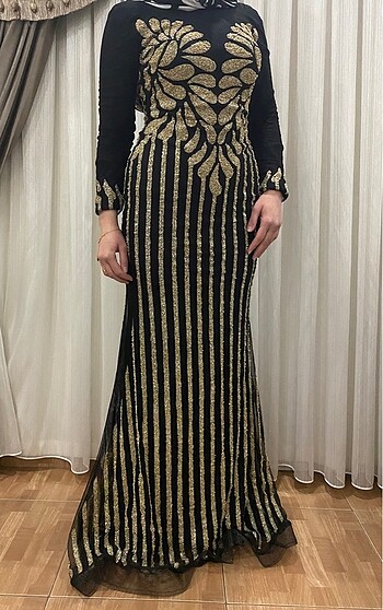 Diğer Siyah Gold Boncuklu Abiye Elbise