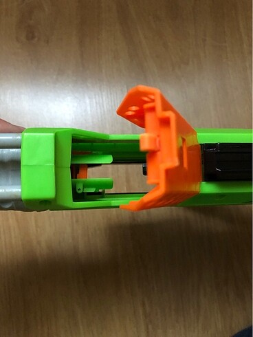 Beden Nerf orjinal zombie strike slingfire